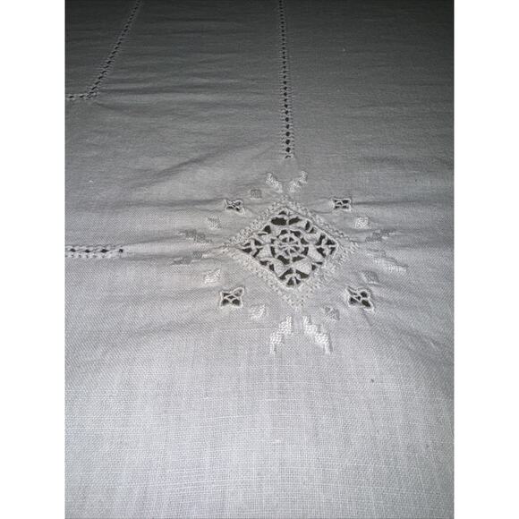 Embroidered White on White Cotton Tablecloth 64"x90" Estate Piece - Picture 3 of 8